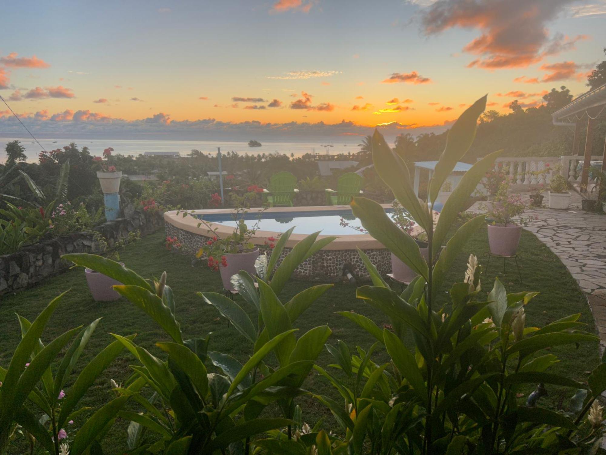 Raiatea Bellevue Hotel Uturoa Bagian luar foto